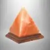 Himalaya saltlampe pyramide formet 2,3 kg